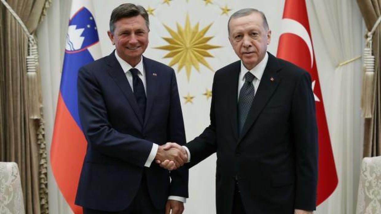Erdoğan, Slovenya Cumhurbaşkanı Pahor'u karşıladı