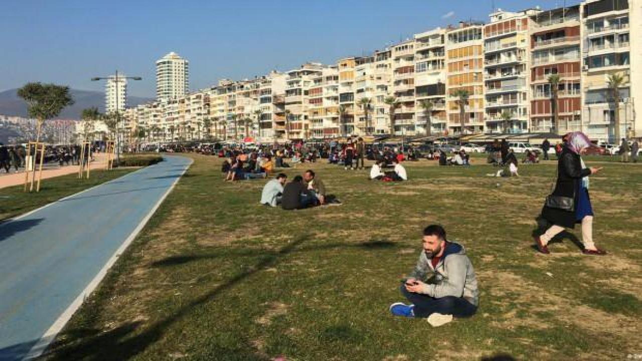 İzmir'de toplantı ve gösteri yürüyüşleri 3 gün süreyle yasaklandı