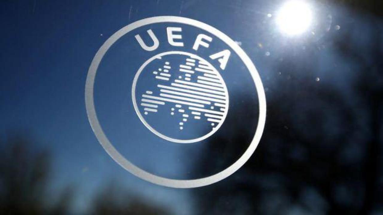 UEFA'dan ağır hakarete komik ceza!